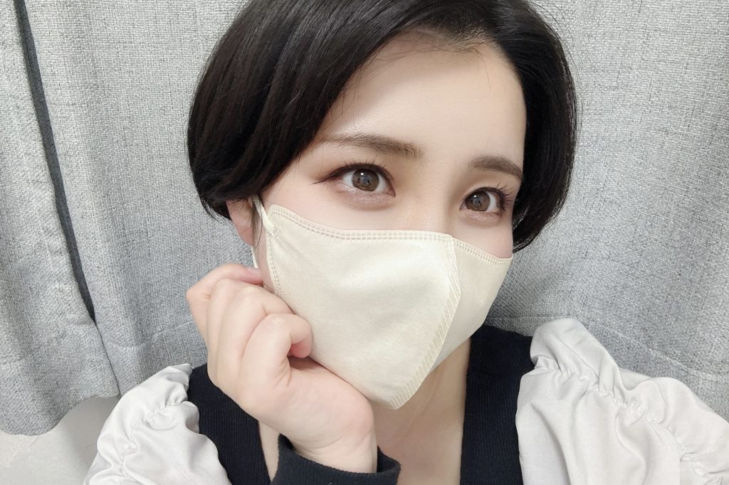 DXLIVEのCHIiiichmちゃん事務系OLパフォーマーを紹介するブログ記事用アイキャッチ画像
