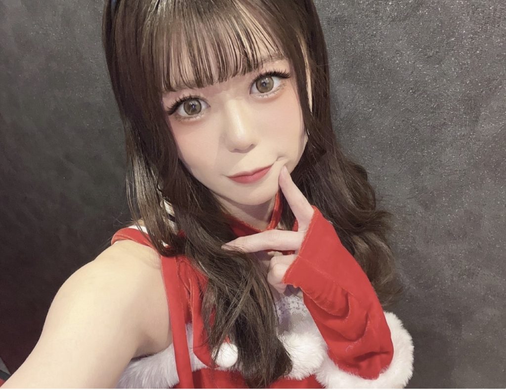 YUAooxちゃん 癒し系ナースでテンション高めの人気パフォーマー