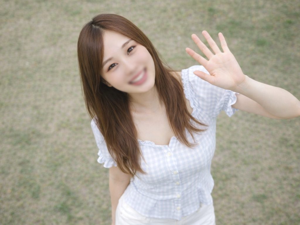     NONwちゃん 小柄で可愛い新人配信者