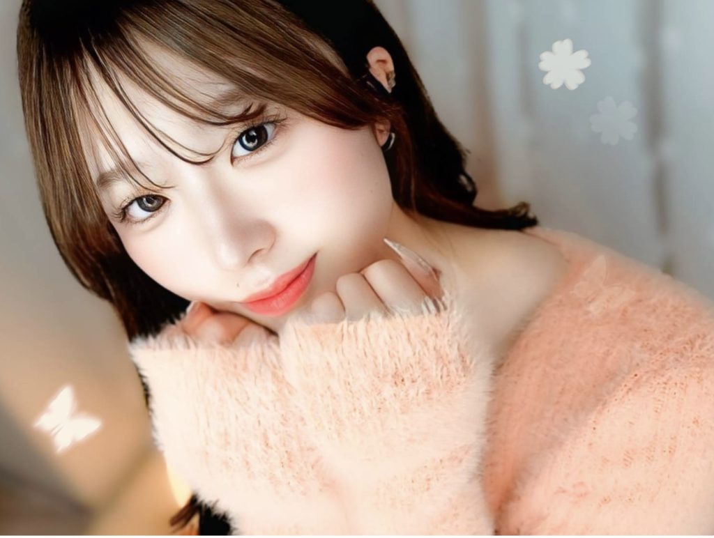 pxYUINAxq 可愛い大学生配信者