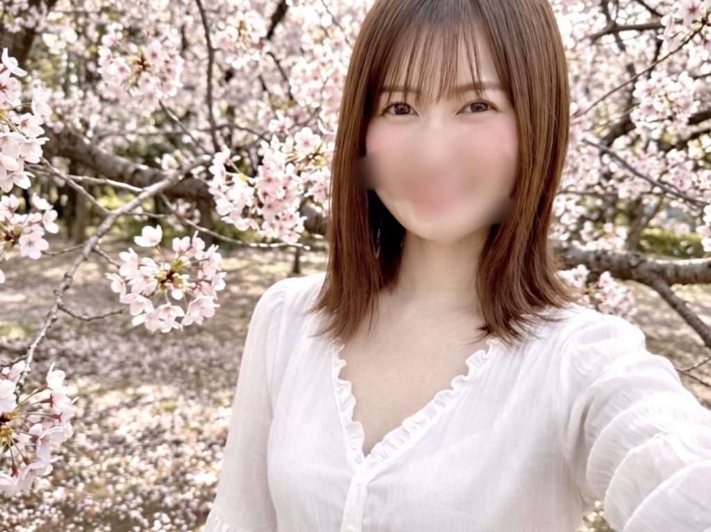 HARUNAzxcちゃん DXLIVE 清楚系の笑顔が魅力的な癒し系パフォーマー