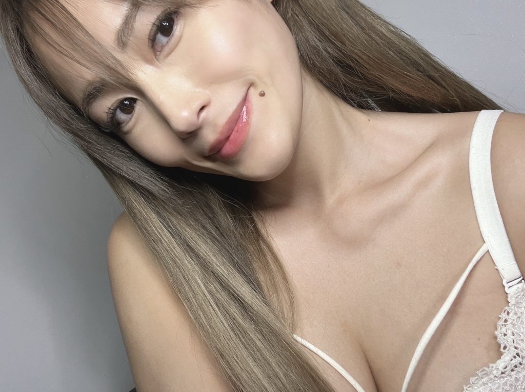 xxAixxJPNちゃん DXLIVE 元CA セクシー系美女 プロフィール画像