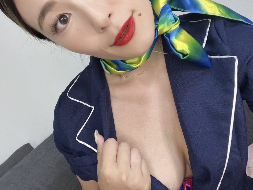 xxAixxJPNちゃん DXLIVE 無料チャットでも人気の大人系パフォーマー